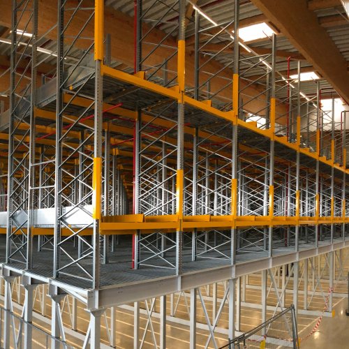 Pallet racks